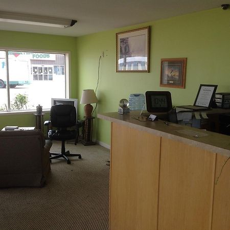 Wheatland Inn Anthony Экстерьер фото